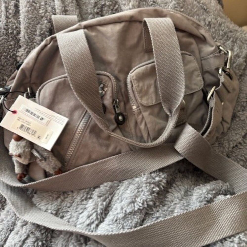 Kipling Delfea Bag in Cool Grey - New with Tags - Picture 4 of 5